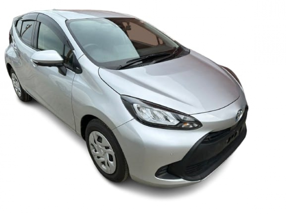 TOYOTA AQUA HYBRID